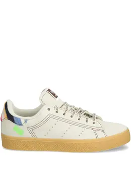 adidas: Белые кроссовки  Stan Smith
