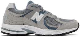 New Balance: Серые кроссовки  2002R
