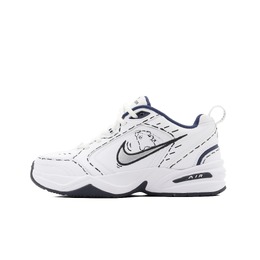 Nike: Белые кроссовки  Air Monarch