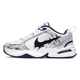 Nike: Белые кроссовки  Air Monarch