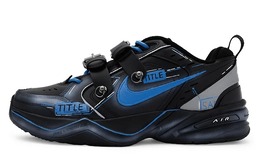 PUMA: Чёрные кроссовки  Air Monarch