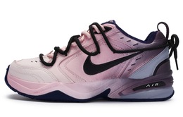 Nike: Розовые кроссовки  Air Monarch