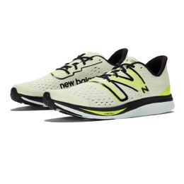 New Balance: Белые кроссовки  FuelCell