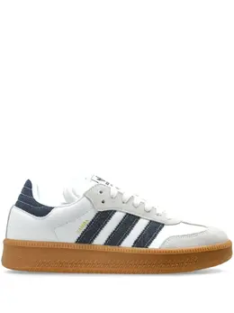 adidas: Белые кроссовки  Samba