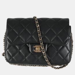 Chanel: Чёрная сумка 
