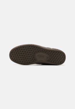 Vans: Чёрные кроссовки 