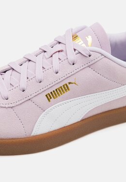PUMA: Фиолетовые кроссовки 