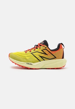 New Balance: Кроссовки цвета хаки 