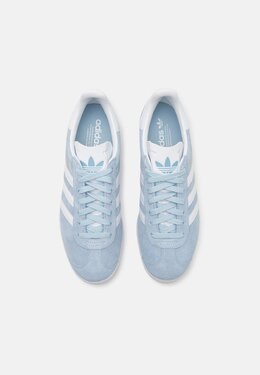 Adidas Originals: Светлые кроссовки 