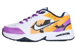 Nike: Белые кроссовки  Air Monarch