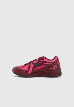 New Balance: Розовые кроссовки 