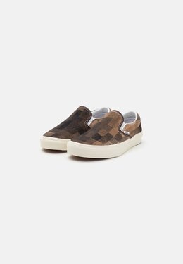 Vans: Коричневые ботинки  Classic Slip On