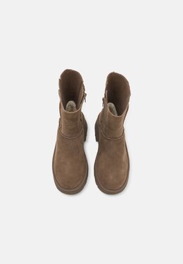 UGG: Светлые ботинки 