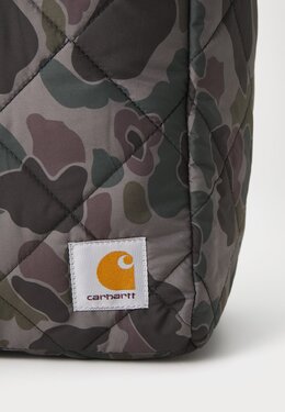 Carhartt WIP: Серая сумка 