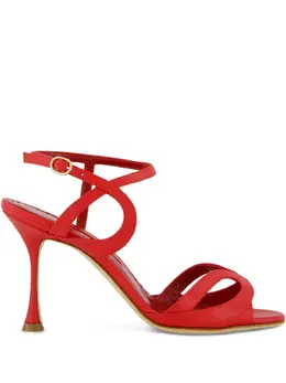 Manolo Blahnik: Красные сандалии 