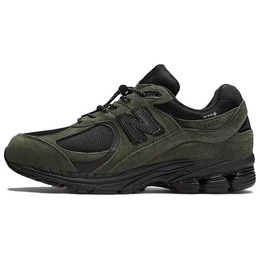 New Balance: Зелёные кроссовки  2002R