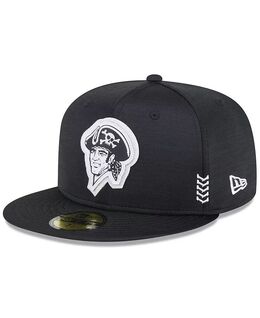NEW ERA: Чёрная кепка 