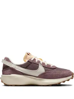 Nike: Фиолетовые кроссовки  Waffle