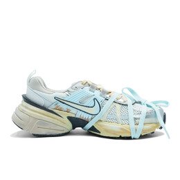 Nike: Белые кроссовки 