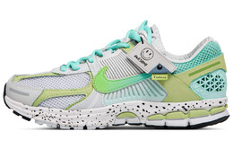 Nike: Серые кроссовки  Air Zoom