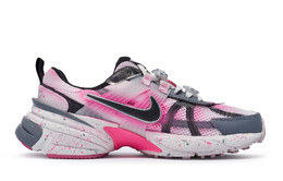 Nike: Серые кроссовки 