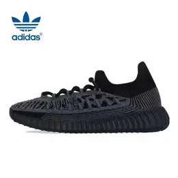 adidas: Чёрные кроссовки  Yeezy Boost 350 v2