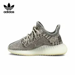 adidas: Серые кроссовки  Yeezy Boost 350