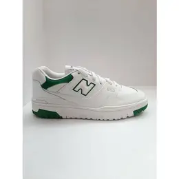 New Balance: Белые кроссовки  550