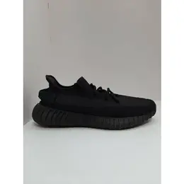 ADIDAS YEEZY: Чёрные кроссовки 