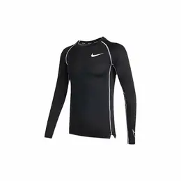 NIKE: Спортивная футболка  Dri FIT