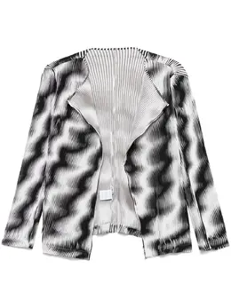 Issey Miyake: Белая куртка 