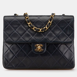 Chanel: Чёрная сумка 