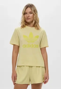 adidas Originals: Жёлтая футболка 