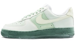 Nike: Светлые кроссовки  Air Force 1