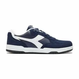 Diadora: Тёмные кроссовки 