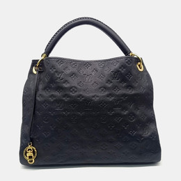 Louis Vuitton: Чёрная сумка 