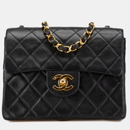 Chanel: Чёрная сумка 