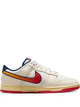 Nike: Белые кроссовки  Dunk Low