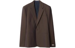 Burberry: Красная куртка 