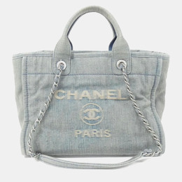 Chanel: Голубая сумка 