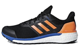 Adidas: Чёрные кроссовки  Supernova