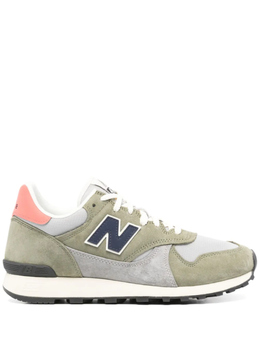New Balance: Зелёные кроссовки 