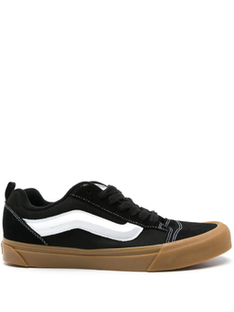Vans: Чёрные кроссовки 