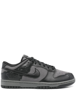 Nike: Серые кроссовки  Dunk Low