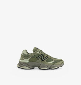 New Balance: Зелёные кроссовки  9060