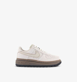 Nike: Коричневые кроссовки  Air Force 1