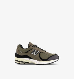 New Balance: Тёмные кроссовки 