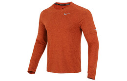Nike: Футболка 