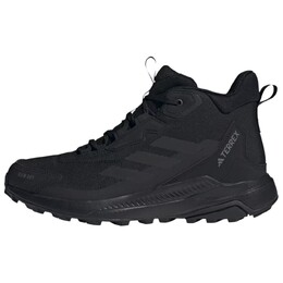 Adidas: Чёрные кроссовки  Terrex