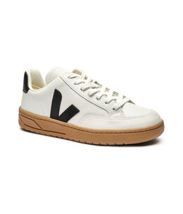 Veja: Белые кеды 